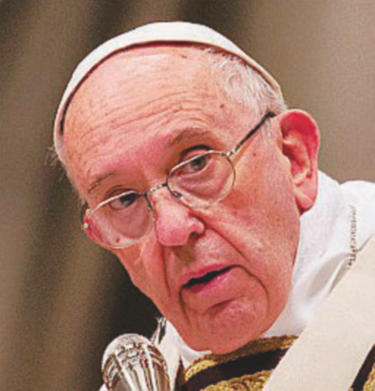 Copertina di Ordine di Malta, il Papa rimette in sella il Barone del condom