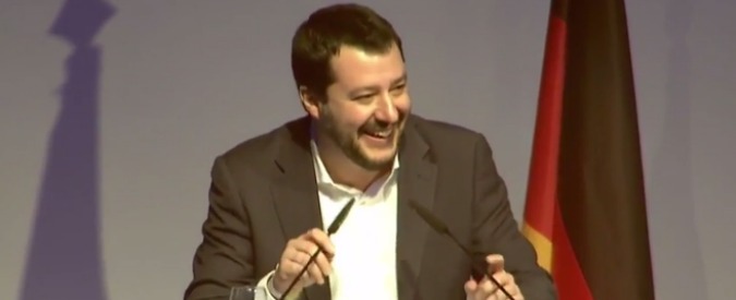 Copertina di Salvini e l’inglese zoppicante: “Sorry for mai… Bay bay Anghela Merkel e gud lack Frauke Petry”