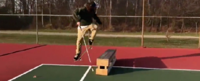 Copertina di Lo skate non è per ciechi? Le evoluzioni dell’ipovedente spopolano in rete