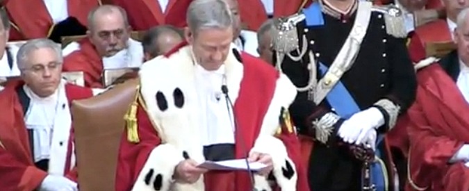 Copertina di Migranti, Canzio (Presidente Corte Cassazione): “No al reato di immigrazione clandestina, è inefficace”