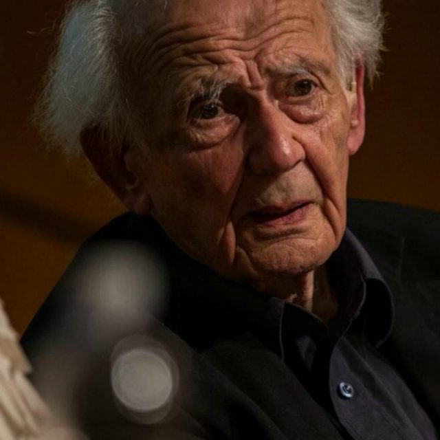 Zygmunt Bauman, morto a 91 anni il sociologo della “modernità liquida”: il suo antidoto al pensiero globale