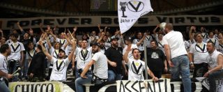 Copertina di Bologna, dopo 8 anni torna il derby di basket tra Virtus e Fortitudo: tutti i 9mila biglietti esauriti in poche ore