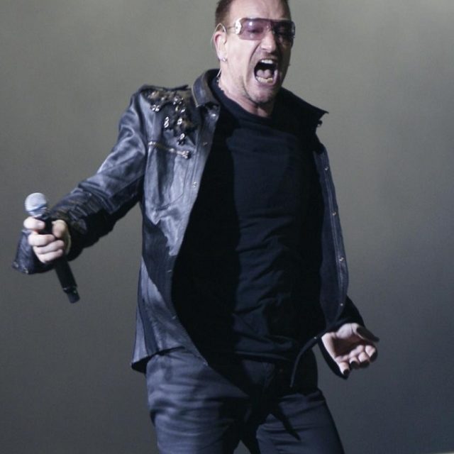 Bono, che fine ha fatto il leader del Partito Rock che Salva il Mondo?