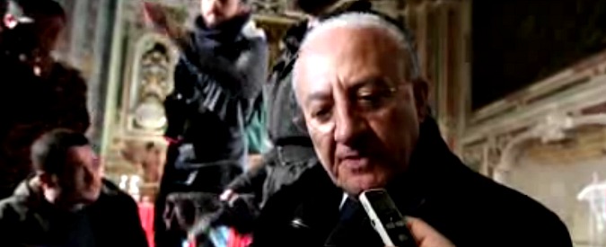 Copertina di Ospedale Nola, De Luca: “Malati a terra? Quanto avvenuto non era inevitabile”