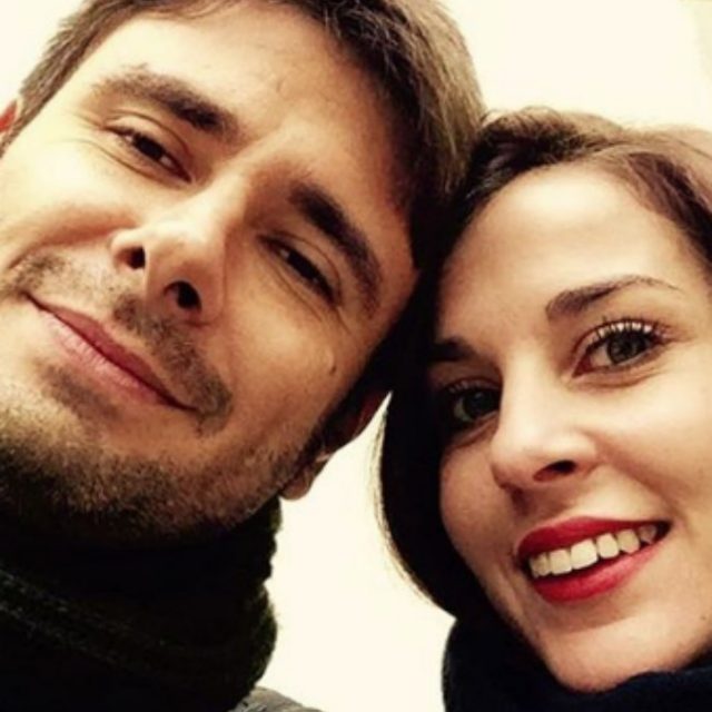Alessandro Di Battista presenta la fidanzata su Instagram: “Si chiama Sahra. Ora mi auguro che rispetteranno la sua privacy”
