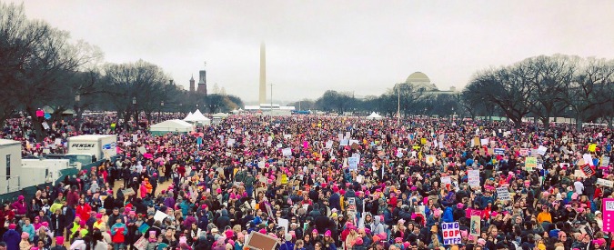 Marcia delle donne, Donald Trump: “Perché non hanno votato?”. E rivendica: “31 milioni mi hanno visto in tv”