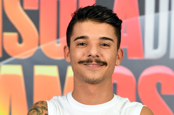 “Con i 200mila euro della vittoria ad Amici mio padre si è comprato la licenza da tassista. Il rap non ne voleva sapere di me”: il racconto di Moreno