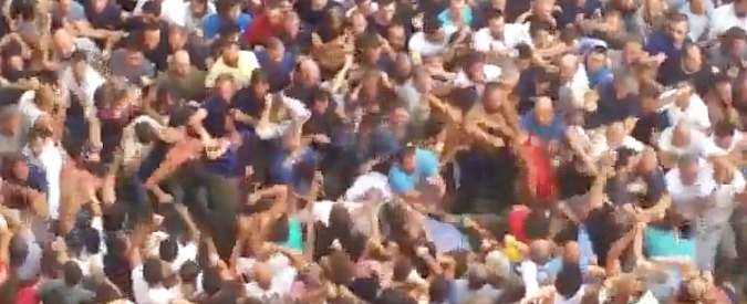 Copertina di Rissa al palio di Siena, conclusione indagini per 69 contradaioli. Il sindaco ai magistrati: “Siate clementi”