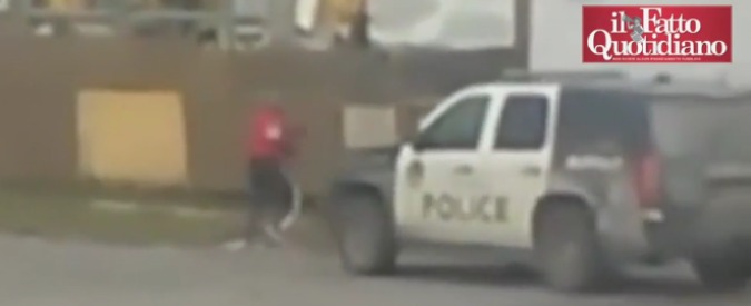 Copertina di Usa, poliziotto investe uomo armato di coltello. Ma nega l’uso eccessivo della forza