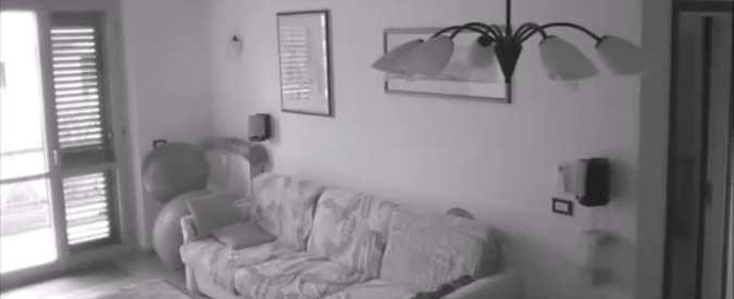 Copertina di Il terremoto in diretta, la telecamera trema durante la prima scossa