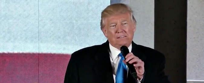 Copertina di Trump, il discorso del neopresidente Usa alla vigilia dell’insediamento: “18 mesi fa sembrava impossibile”