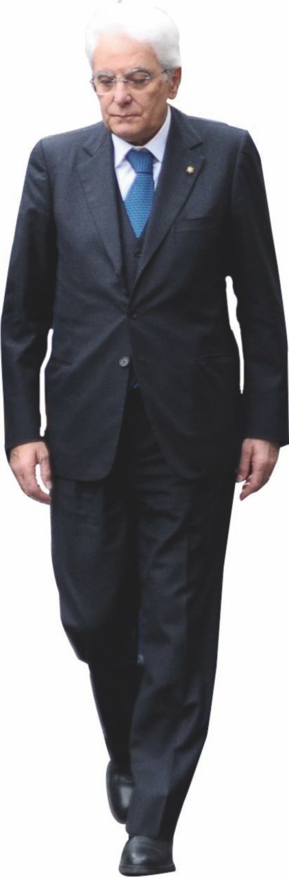 Copertina di Mattarella, nel discorso di capodanno critiche al renzismo. E sulla fuga dei cervelli cancella Poletti