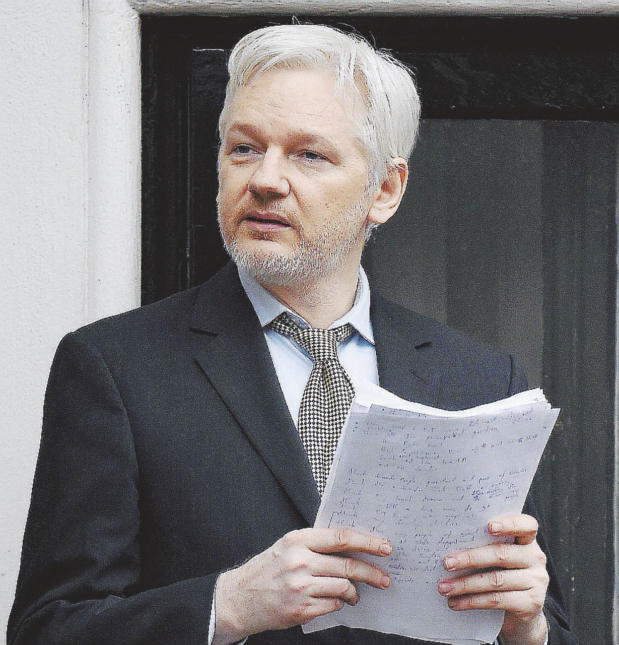 Su Manning libero. Assange beffa Obama