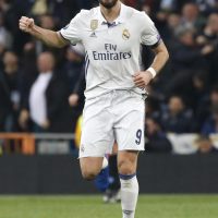 Real Madrid’s French striker Karim Benzema jubilates a goal, the first against Napoli, during their UEFA Champions League round of 16 match at Santiago Bernabeu stadium in Madrid, Spain, 15 February 2017. EFE/Kiko Huesca