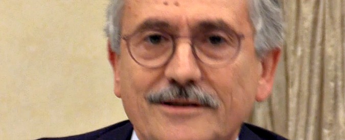 Copertina di D’Alema è già al dopo Pd: “Strumenti in campo inutili. Serve alternativa”. E cita Bobbio e Gramsci