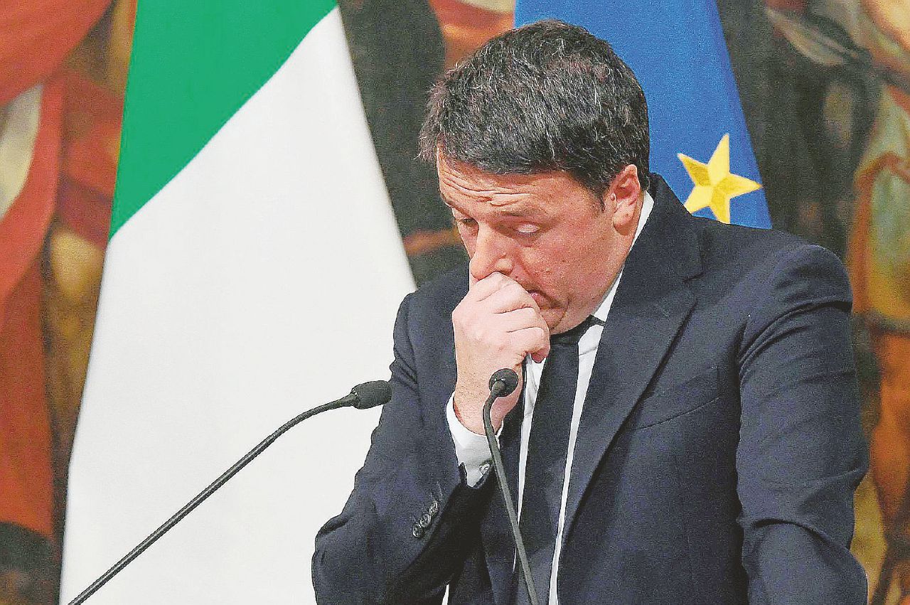 Renzi fa penitenza in tv: è una mezza retromarcia
