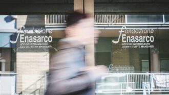 Copertina di L’esercito dei 700mila ex agenti di commercio “silenti” che tiene in piedi Enasarco ma non riceve la pensione