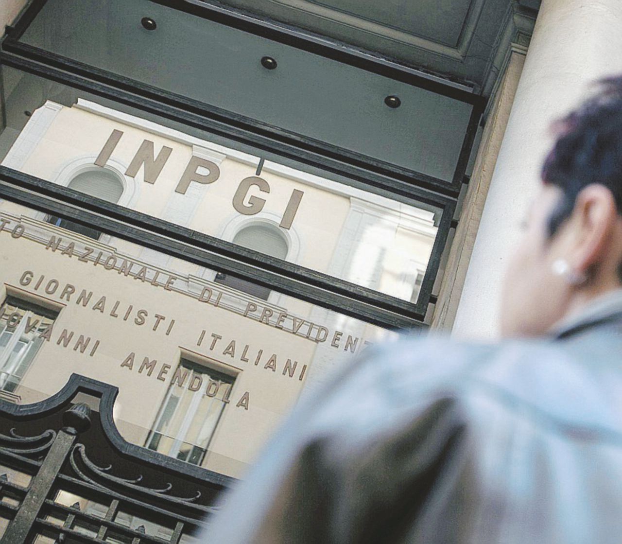 Strani giri, perdite e zero offerte: l’Inpgi e il buco del mattone