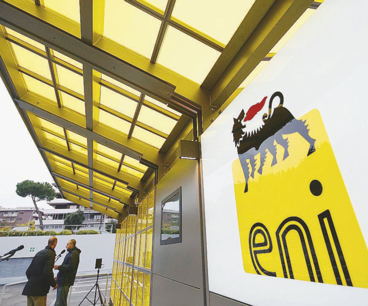 Copertina di La consigliera scomoda emarginata senza prove