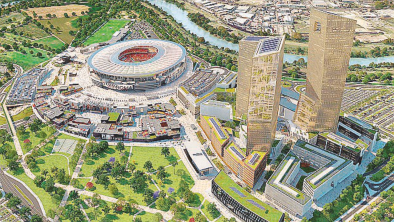 Copertina di Prima Totti, poi Renzi: in campo per lo stadio