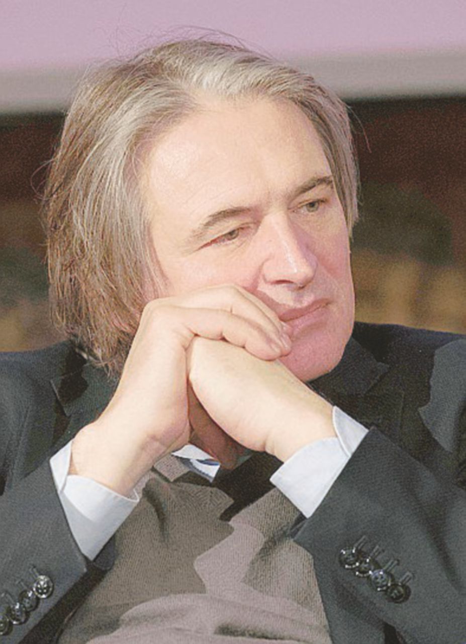 Copertina di Caos contratti e altre grane, ultimo avviso dei delusi al direttore Campo Dall’Orto