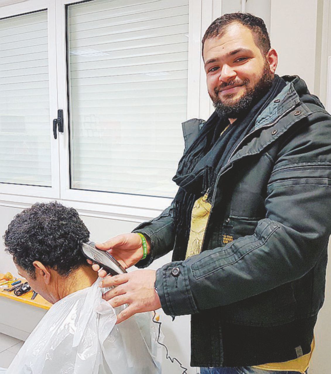In fila per barba e capelli dal Figaro iracheno