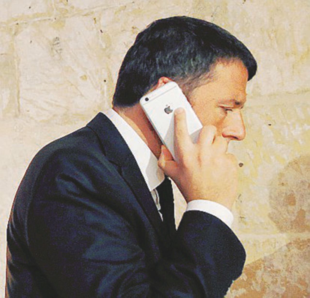 Renzi ora pensa al congresso lampo