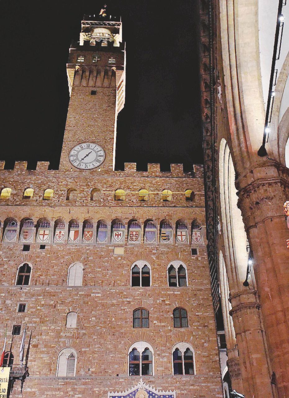 Copertina di Amici, licenze medie, mogli e straordinari: così nominava Renzi