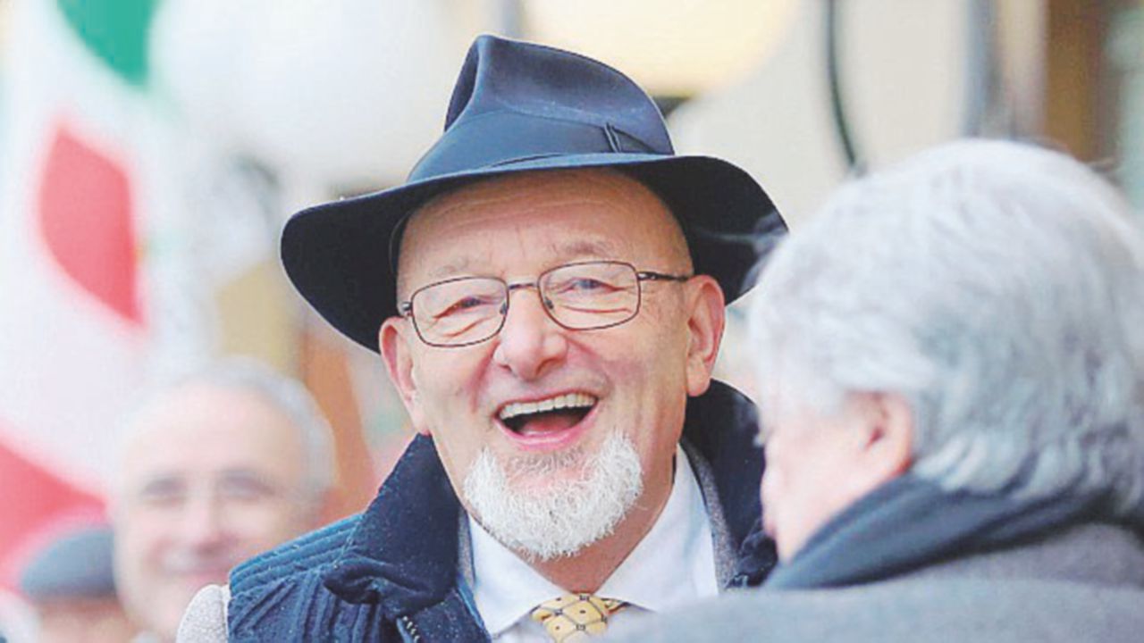 Copertina di “Io, denunciato per il mutuo a babbo Renzi”