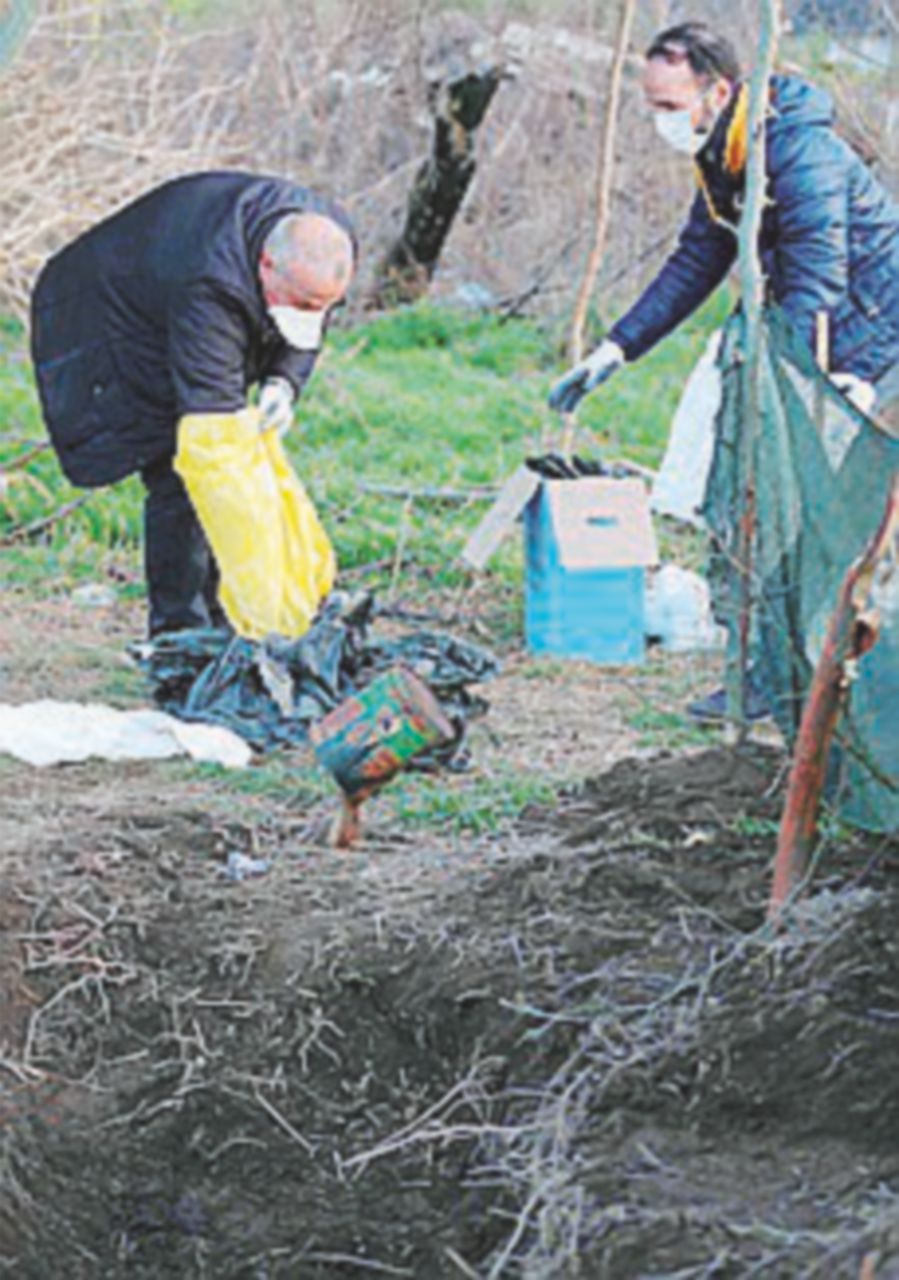 Afragola, ritrovati nei sacchi i cadaveri di due pregiudicati
