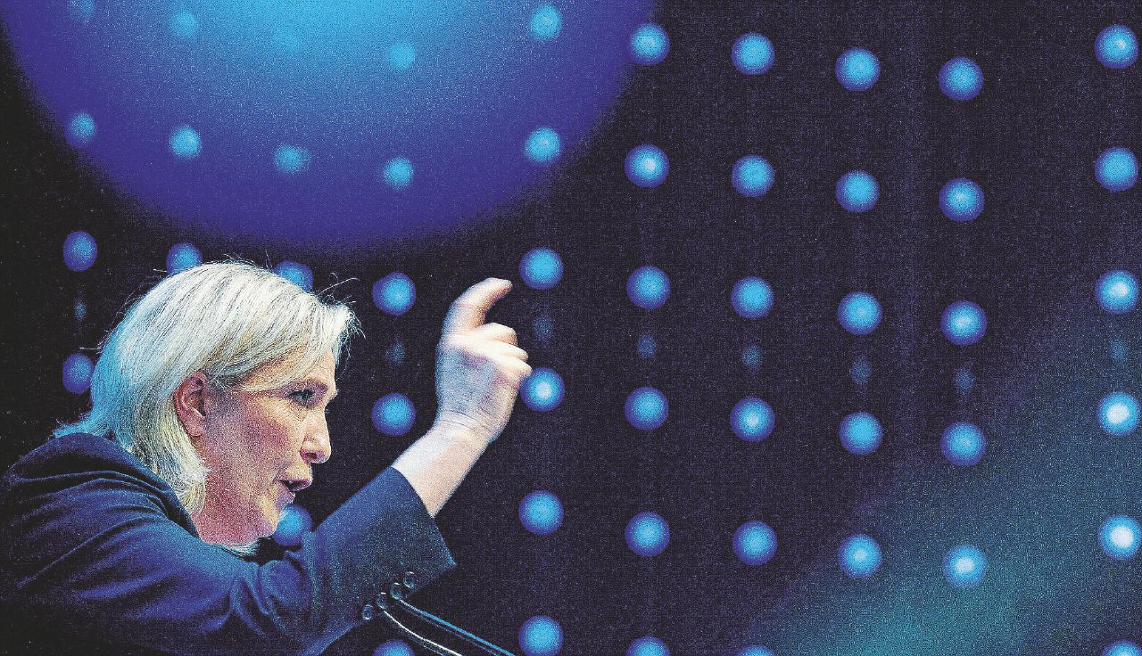 Le Pen, operazione lifting: così parte la caccia ai poteri forti