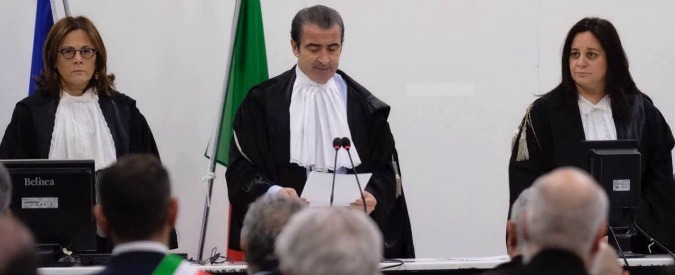 Strage di Viareggio, l’Anm contro l’avvocato di Moretti: “Sentenza populista? Delegittima i giudici”