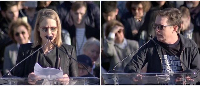 Jodie Foster e Michael J. Fox contro Trump a poche ore dagli Oscar. Discorso alla manifestazione di Los Angeles