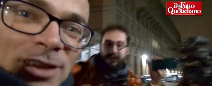 Copertina di Raggi, l’ex marito della sindaca: “Virginia? Sta benissimo”. “Le Polizze di Romeo? Solo amicizia”