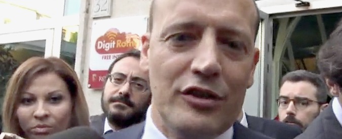 Copertina di Stadio Tor di Valle, M5S: “Incontro positivo”. La Roma: “Vogliamo farlo presto, insieme al comune”