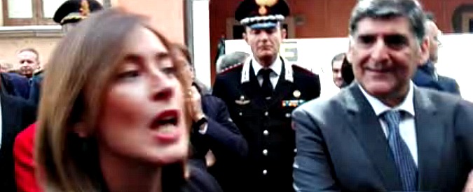 Copertina di Riecco la Boschi, ma le campane di Taormina zittiscono la sottosegretaria