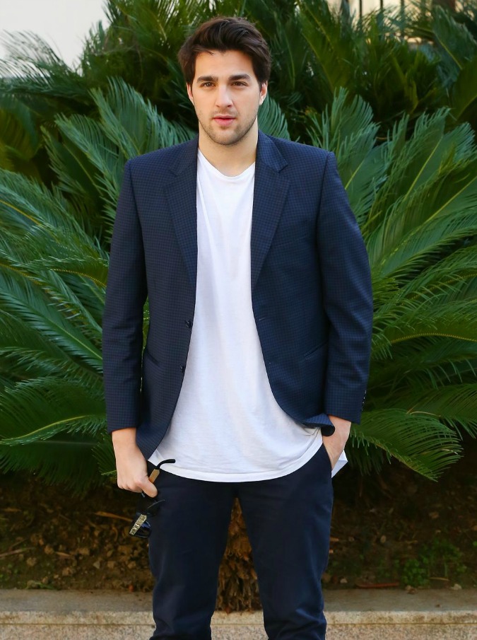 Copertina di Sanremo 2017, Braschi tra i giovani con un pezzo sui migranti: “Salvini mi attacca, ma la politica non c’entra”