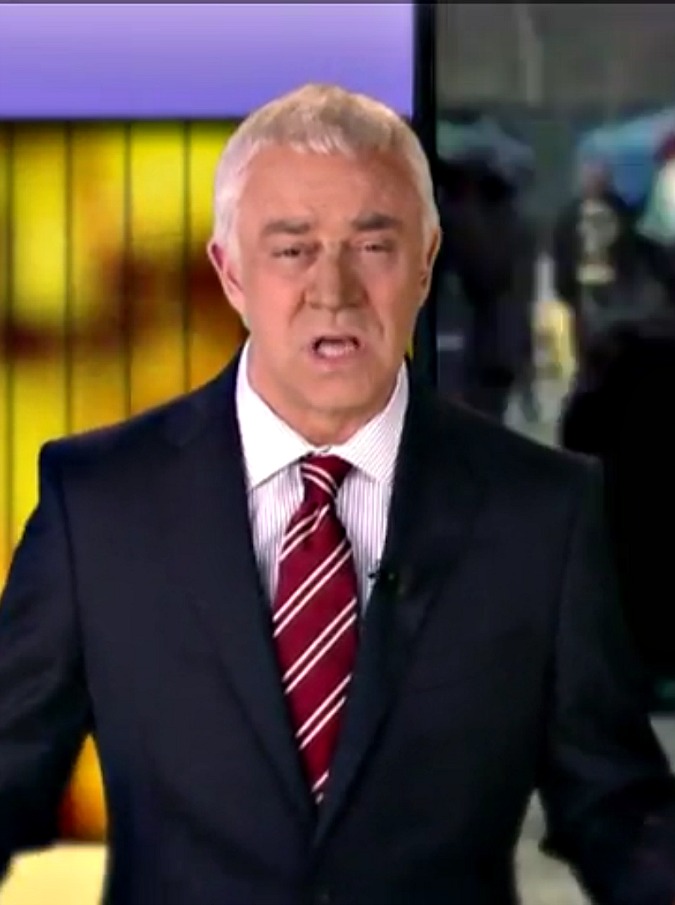 Copertina di Fratelli di Crozza, questa volta il comico è “Maligno” Belpietro. Il nuovo esilarante promo