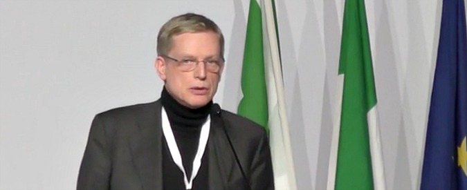 Copertina di Assemblea Pd, Cuperlo: “Non si è mai guidata la sinistra calpestando biografie”