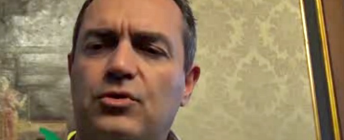 Copertina di Scissione Pd, De Magistris: “Tragedia? No, commedia all’italiana ma senza simpatia”