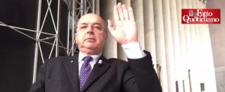 Copertina di Trieste, il sindaco Dipiazza fa il saluto romano in diretta: “A noi”
