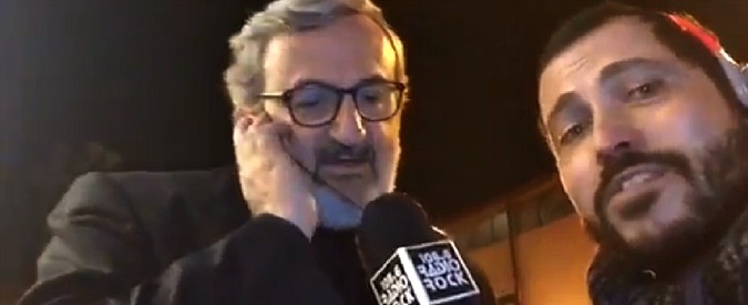 Copertina di Michele Emiliano canta “Buonanotte fiorellino” a Radio Rock dedicandola (anche) a Renzi