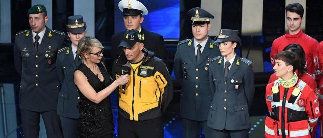 Festival di Sanremo 2017, il momento tv peggiore? La retorica melensa degli omaggi