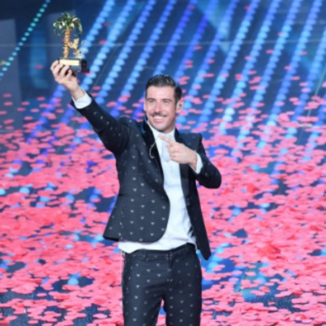 Sanremo 2017, il video racconto di Michele Monina: dall’anno prossimo sul palco vedremo quasi esclusivamente i ragazzi dei talent
