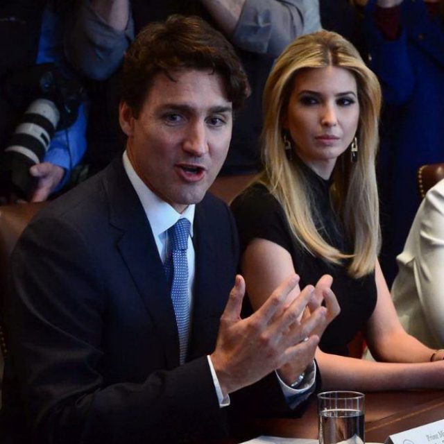 Ivanka Trump ‘padrona di casa’ durante l’incontro con Justin Trudeau