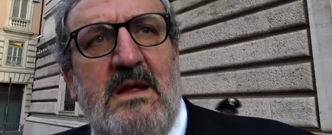 Copertina di Pd, Emiliano: “Sì all’Assemblea, ma tra noi e Renzi la frattura è insanabile”