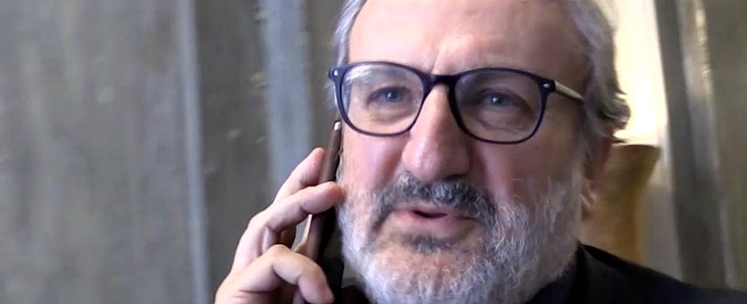 Copertina di Scissione Pd, Emiliano resta nel partito e si candida: “E’ scritto dappertutto, sto andando a dirlo in direzione”