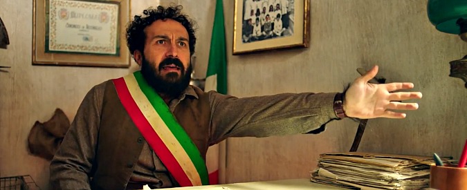 Copertina di Omicidio all’italiana, il trailer del nuovo film di Maccio Capatonda