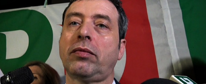 Copertina di Congresso Pd, Orlando si candida: “Io non alternativo a Renzi? Vedrete. Non verrò schiacciato tra lui ed Emiliano”