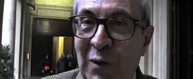 Copertina di Palme in Duomo, Rizzo: “Grande pubblicità per Starbucks, svenduto per 200mila euro luogo simbolo di Milano”